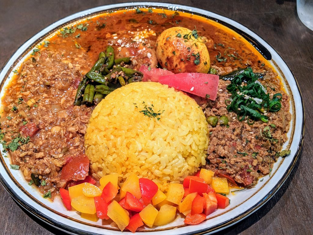 カオス スパイスダイナー 大阪カレー あいがけカレー 四ツ橋駅 アメリカ村 心斎橋