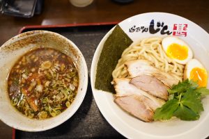 大阪ラーメンの激戦区西中島南方にある「らぁめんじん」でつけ麺を食べてきたよ!