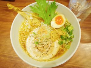 オススメ!奈良でランチ営業しかやっていないと話題の「ふじ門製麺」こだわりの”自家製麺” 魚だしらぁ麺レビュー!!