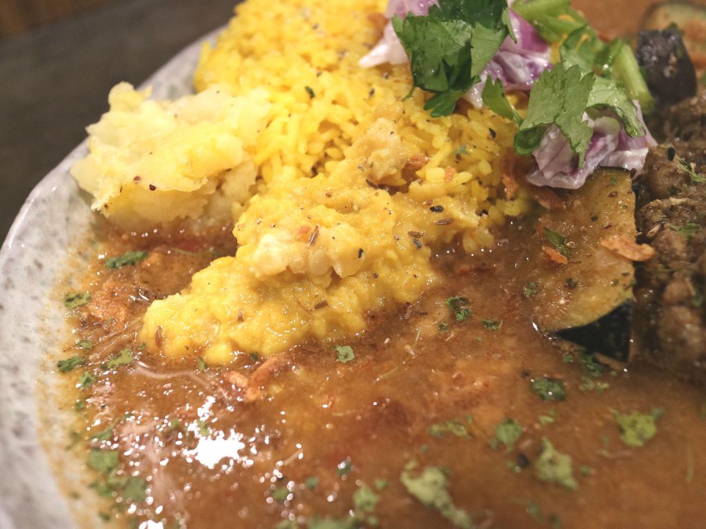 大阪 堺筋本町 創作カレー ツキノワ スパイスカレー マッシュポテト