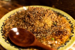 難波駅近くの路地裏に潜むスパイスカリーローダウンはガツンと辛くて、そしてうまい!