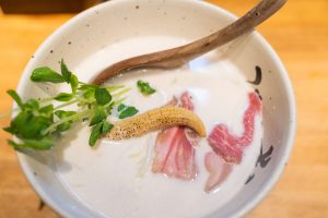 北浜駅から徒歩5分!ぶっこ志でクリーミーな牛骨ラーメンを食べたよ!
