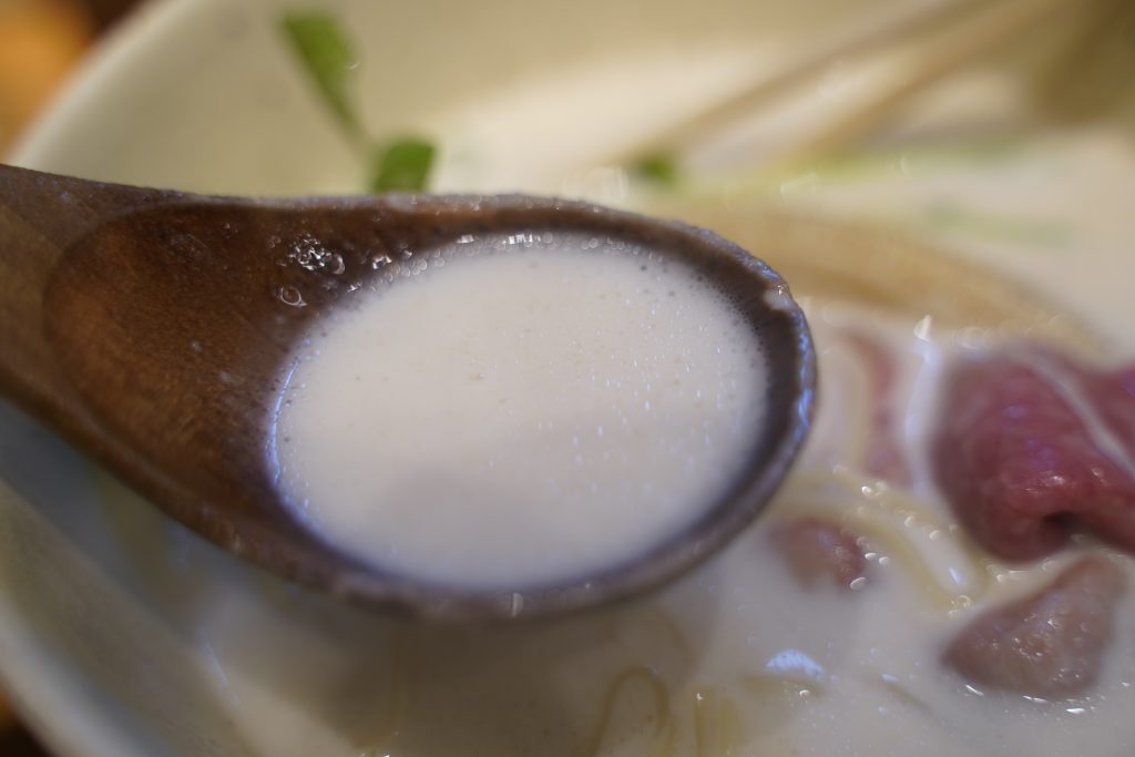 大阪 北浜 ラーメン 牛骨 牛白湯 ぶっこ志