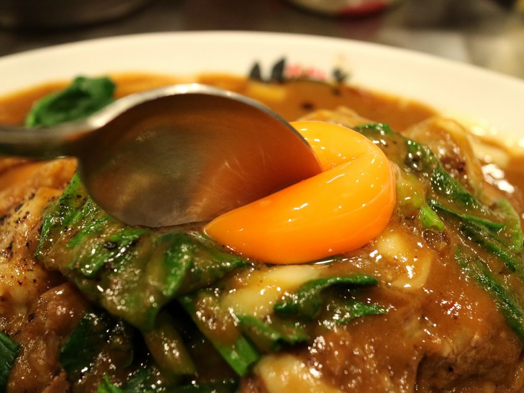 まんねんカレー、谷町四丁目、大阪、とんこつカレー