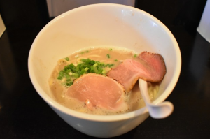 【おうちで楽しもう】じっくり煮込んだ濃厚スープが人気!麺屋 號tetu