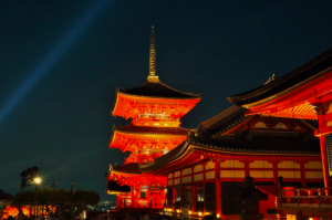 桜・紅葉の名所!清水寺の観光スポットまとめました!