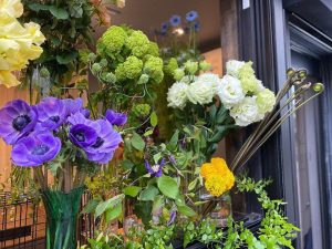 【5月10日は母の日 今年は感謝の気持ちを早めに送りませんか?】梅田 中崎町 隠れ家花屋「quriosa(キュリオーサ)」